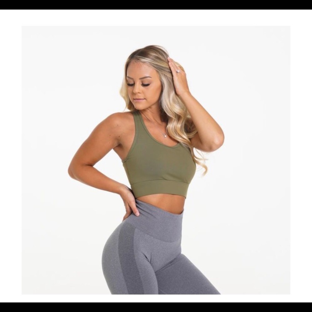 NVGTN Performance Bra